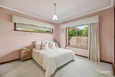 Property photo of 10 Henning Court Novar Gardens SA 5040