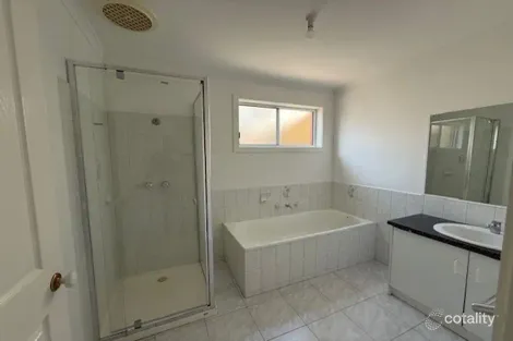 Property photo of 3/67 Rhodes Parade Oak Park VIC 3046