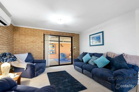 Property photo of 2/1 Sardam Place Mahomets Flats WA 6530