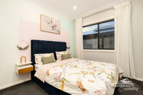 Property photo of 26 Stockhorse Avenue Box Hill NSW 2765