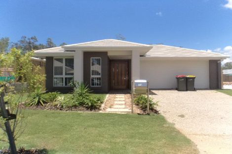 19 Mount View Cres, Narangba, QLD 4504