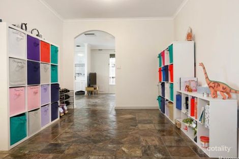 Property photo of 9 Lyell Avenue Lalor VIC 3075