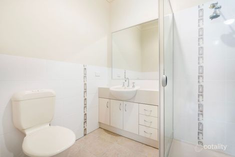 Property photo of 17 Nedlands Close West Wodonga VIC 3690