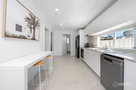 Property photo of 26 Panorama Parade Berkeley Vale NSW 2261