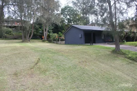 Property photo of 47 Seabreeze Parade Green Point NSW 2428