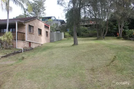 Property photo of 47 Seabreeze Parade Green Point NSW 2428