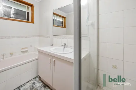 Property photo of 11 Loatta Street Rye VIC 3941