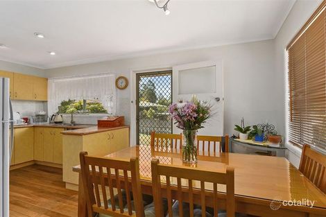 Property photo of 31 Emblem Street Jamboree Heights QLD 4074