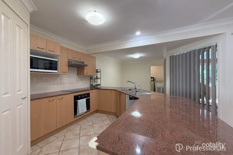 Property photo of 2 Lloyd Place Casula NSW 2170