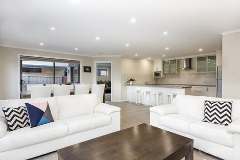 Property photo of 17 Queens Parade Kingston TAS 7050