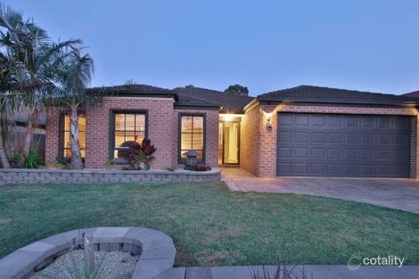 17 Paris Ct, Mooroolbark, VIC 3138