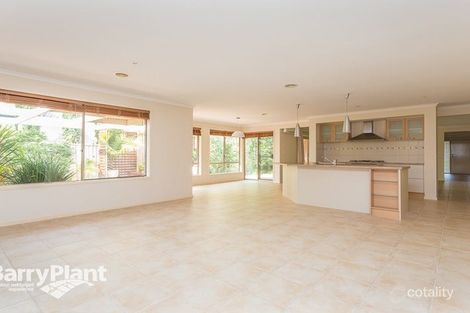 Property photo of 8 Stanford Avenue Keysborough VIC 3173