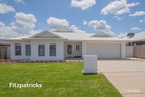 Property photo of 9 Billabong Crescent Gobbagombalin NSW 2650