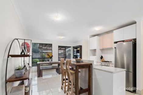Property photo of 8 Acton Lane Holsworthy NSW 2173