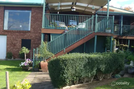 9 Kenall Dr, Moe, VIC 3825