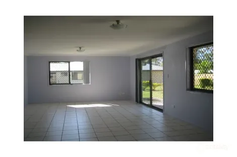 Property photo of 73 Loretto Drive Oakhurst QLD 4650