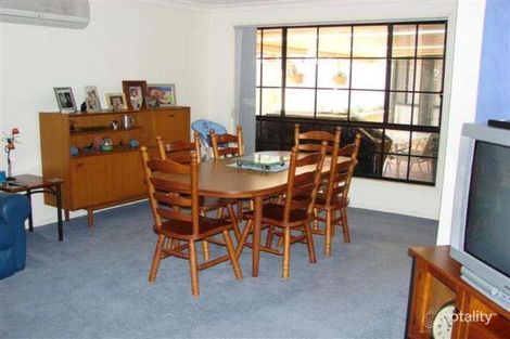 Property photo of 33 Fullerton Circuit St Helens Park NSW 2560