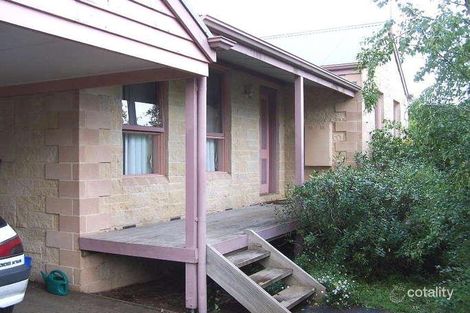 2/302 Yuille St, Buninyong, VIC 3357