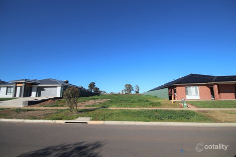 Property photo of 5 Eucalypt Street Forest Hill NSW 2651