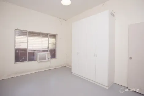 Property photo of 2/498 Banna Avenue Griffith NSW 2680