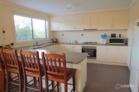 Property photo of 11 Palm Square Drouin VIC 3818