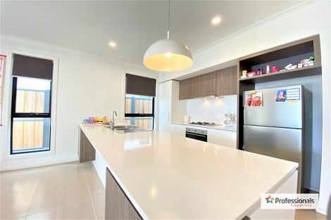 Property photo of 15 Birdie Circuit Blacktown NSW 2148