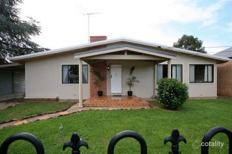 2 Leander Cres, Greenacres, SA 5086