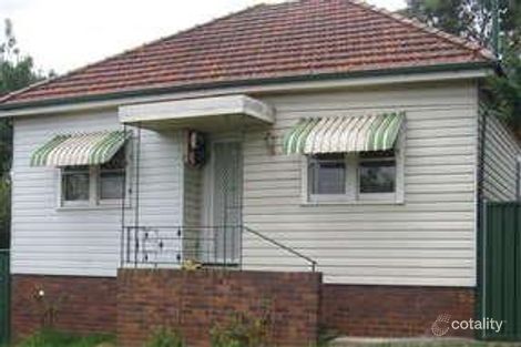 3 Kiriwina Pl, Glenfield, NSW 2167