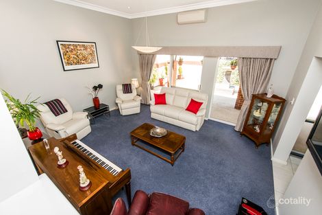 9 Alexander St, Wembley, WA 6014