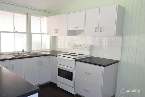 18 Clayton St, Hermit Park, QLD 4812