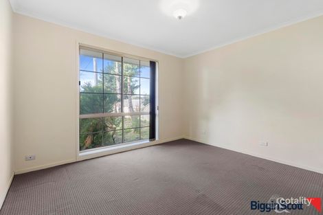 Property photo of 19 Bower Drive Werribee VIC 3030