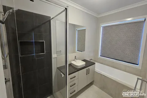 Property photo of 116 Newbridge Boulevard Wallan VIC 3756