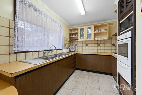 Property photo of 39 President Road Albanvale VIC 3021