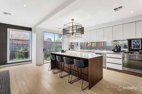 Property photo of 9 Albemarle Court Glen Iris VIC 3146