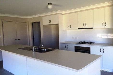 Property photo of 10 Devlin Close Leeton NSW 2705