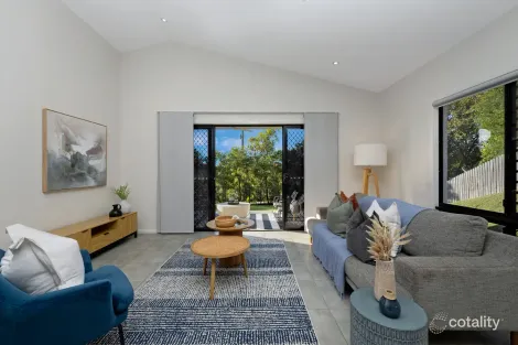 Property photo of 42 Elford Place Mount Louisa QLD 4814