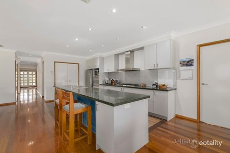 Property photo of 40 Diosma Crescent Nunawading VIC 3131