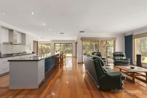 Property photo of 40 Diosma Crescent Nunawading VIC 3131