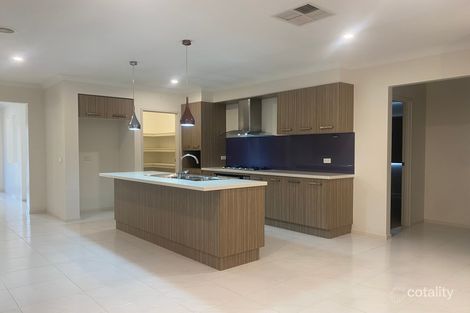 Property photo of 102 Sunstone Boulevard Doreen VIC 3754