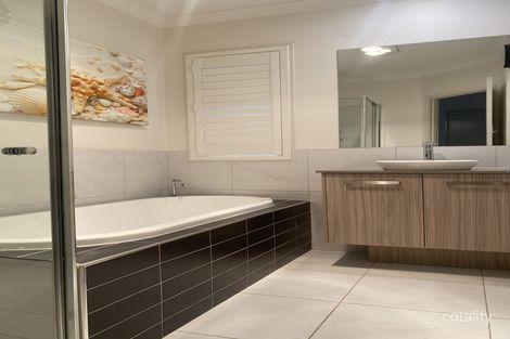 Property photo of 102 Sunstone Boulevard Doreen VIC 3754