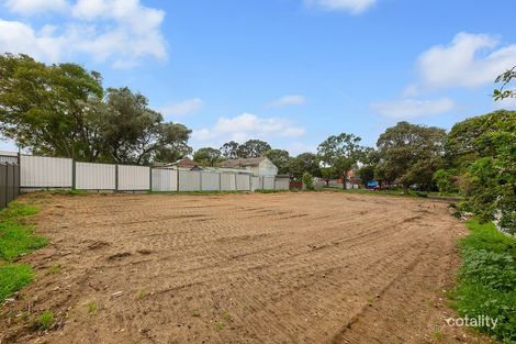 11 Cowcher Way W, Medina, WA 6167