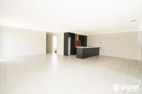Property photo of 88 Silverwattle Drive Lyndhurst VIC 3975