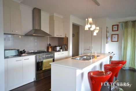 Property photo of 17 Golden Wattle Court Cranbourne VIC 3977