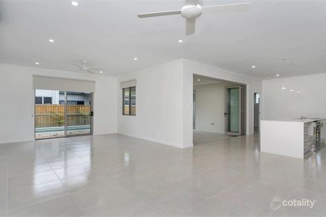Property photo of 71/2 Coral Coast Drive Palm Cove QLD 4879