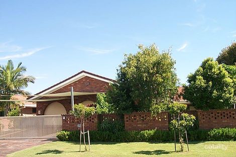 9 Karema Cres, Runaway Bay, QLD 4216