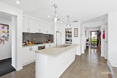 Property photo of 5 Delaland Avenue Buninyong VIC 3357
