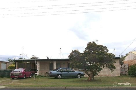 11 Caringa St, Urangan, QLD 4655
