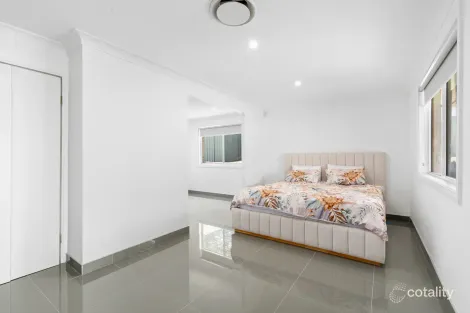 Property photo of 12 Blades Place Mount Annan NSW 2567