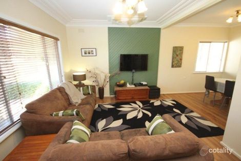 Property photo of 79 Tichborne Crescent Kooringal NSW 2650