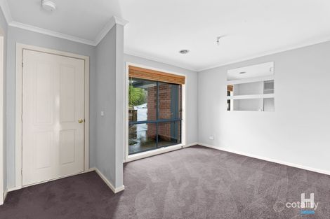 Property photo of 33 Meaby Drive Pakenham VIC 3810